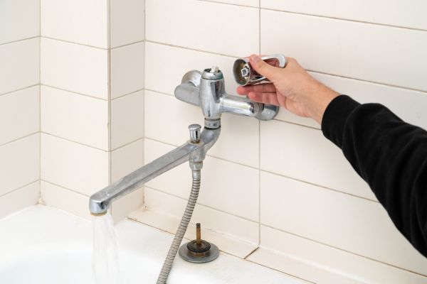 Cost of Shower Handle Repair in Englewood