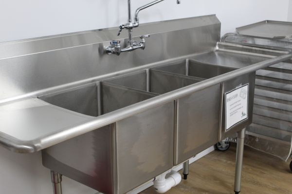 Cost of Utility Sink Installation in Englewood